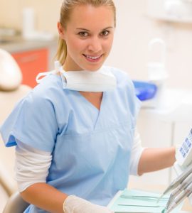 La clinique est constamment à la recherche d’hygiéniste dentaire  Centre dentaire Nathalie Kadoch